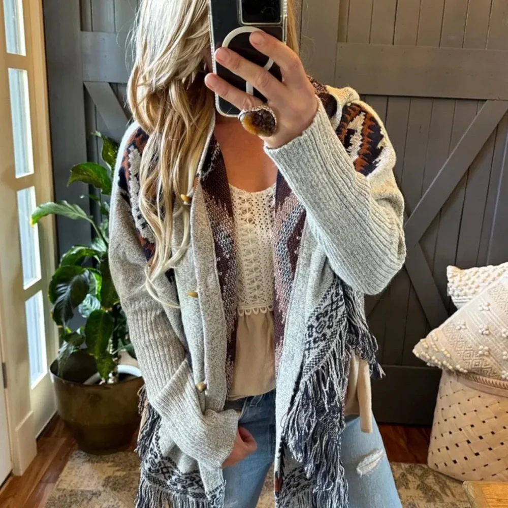 New Grey Toggle Hooded Cardigan Sweater Western Aztec Fringe - Picture 3 of 7